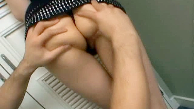 Azumi Mizushima gives an Asian blowjob to remember