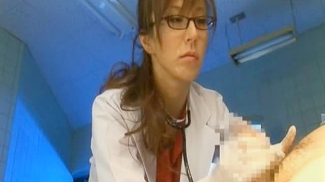Honami Takasaka da caliente mamada asiática al paciente