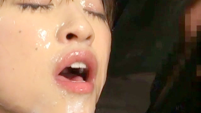 Tubos de Bukkake con asiáticas follando