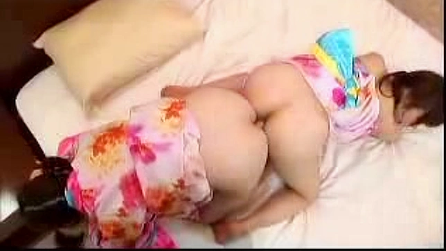 Straight lesbians are masturbating their hungry pussies