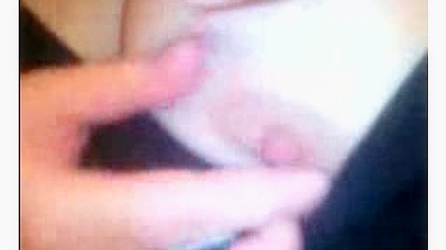 Chica Japonesa Con Tetas Buenas Masturba Su Coño