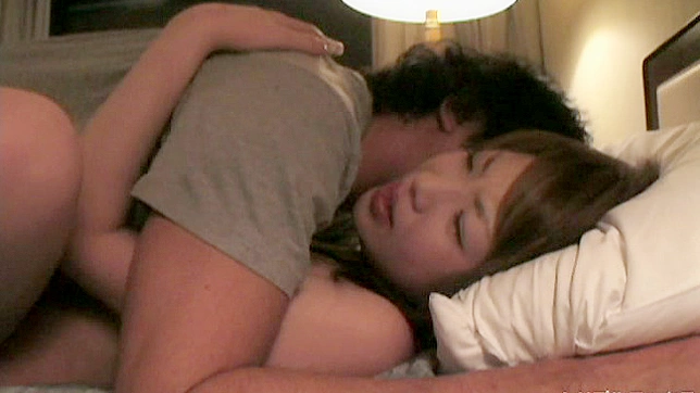 Japonesita traviesa y espectacular teniendo sexo intensamente
