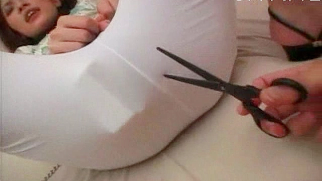 Teen 18+ Japonesa Maravillosa Muestra Su Atractoso Culo