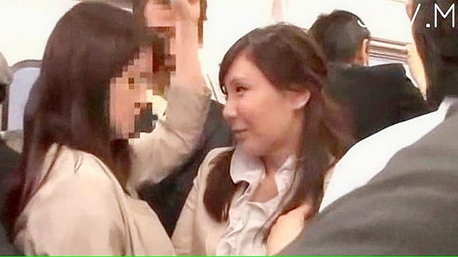Japanese officer worker thrills stud with naughty blowjob