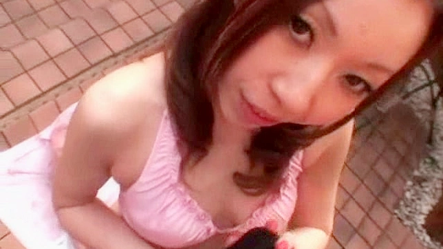 Dazzling japanese queen is sucking big love stick indoors