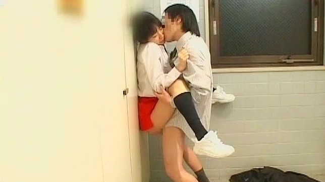 Adorable and foxy japanese  gets screwed from behind