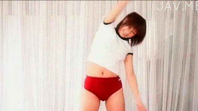 Asia sensual en todas partes mientras la perforan