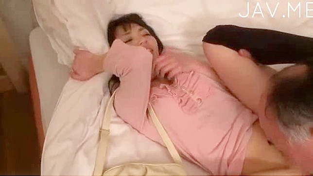 Babe Sucks Hard Cock, Gets Pounded Raw and Cums Like Hell