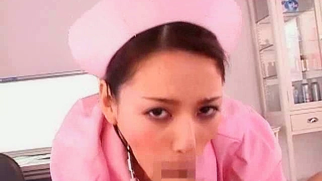 Cute Japanese chick receives lusty fingering for her twat