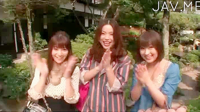 Steamy hot outdoor bath with captivating Japanese chicks