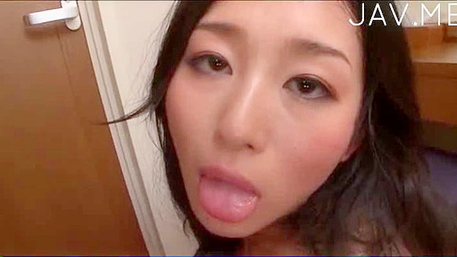 Sporty and captivating asian girl is masturbating her pussy