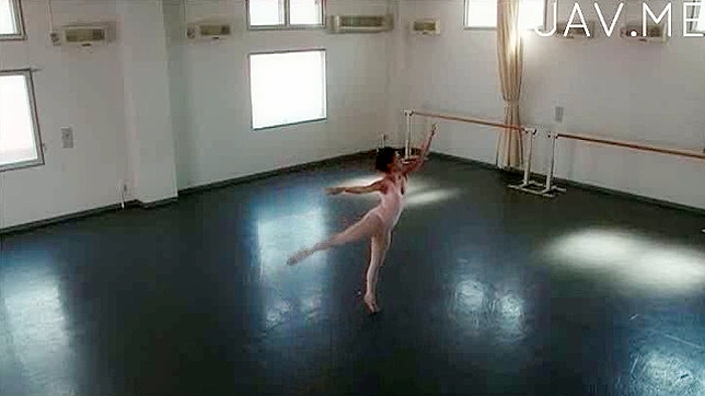 Cute Japanese ballerina needs wild delights for her cunt