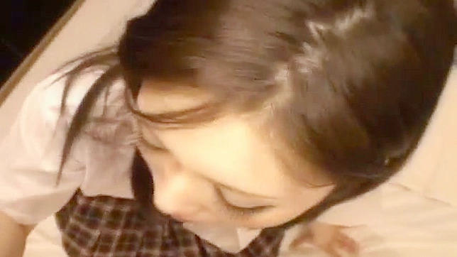 Japonesa Tenta y Seduce con Un Coito Profundo
