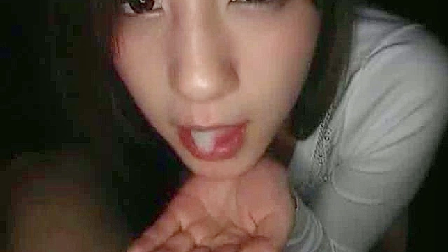 Japanese schoolgirls with lusty cock sucking needs