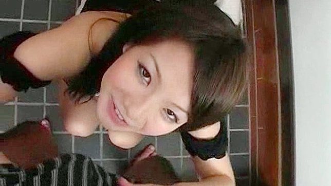 Caliente cielo hace arder la polla con succion caliente