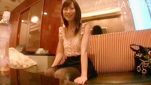 Japonesita Le Da Oral A Su Amigo En La Ducha Candente