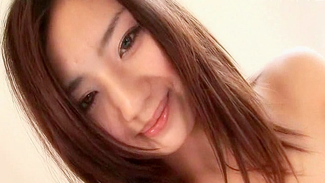 Sensual chick shows off her nude forms on cam during hot solo