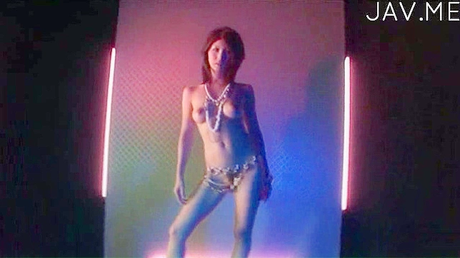 Amazing and sexy asian doll is sucking his thick pole
