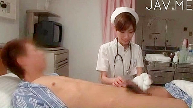 Adora Follar A Enfermera Caliente Con Coño Peludo