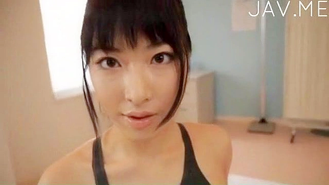 Hombre Masturba La Vagina Hermosa Con Aceite