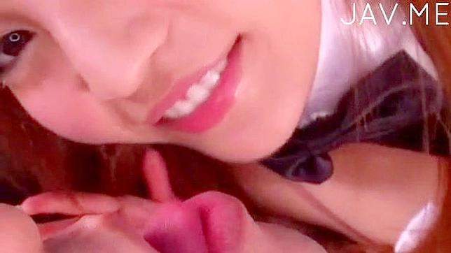 asiático linda incendia el pene con chupadas explícitas