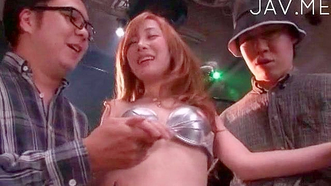 Joven Amateur Teniendo Sexo Grupal Hardcore En Camara