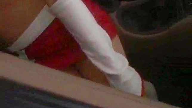Chica Amateur Inocente Recibe Un Lujoso Dedo En Su Coño