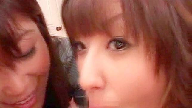 Sesión Salvaje de Trío con s Japonesas Calientes