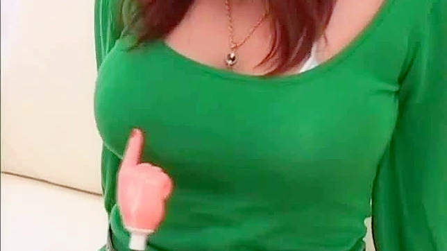 Rita Tetona Parece Caliente y Ansiosa Por Coger Conejito