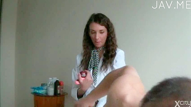 Masseur jacinta mixes business with pleasure and fucks mate