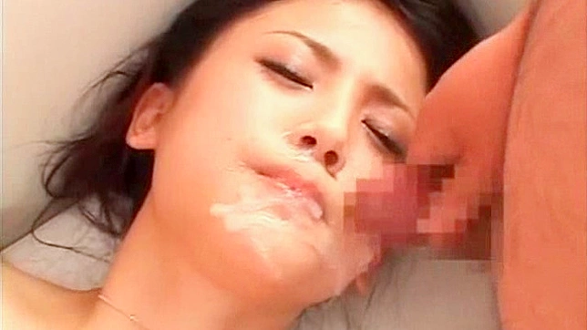 Babe Rides Her Juicy Pussy to Mind-Bending Orgasms