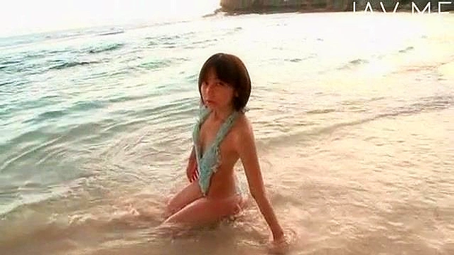 Salida en Playa Genial con Dulce Japonesita Tímida