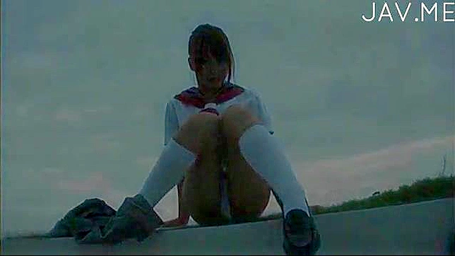 Teen 18+ asiática lujosa ansía delicioso placer feroz en la cama