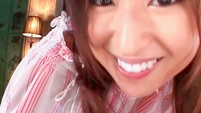 Teen 18+ Japonesa Juguetona Mamando Un Pene Fuerte y Grande