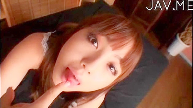 Chica Japonesa Amateur En Medias Hace Un Perfecto Sexo Con Los Pies