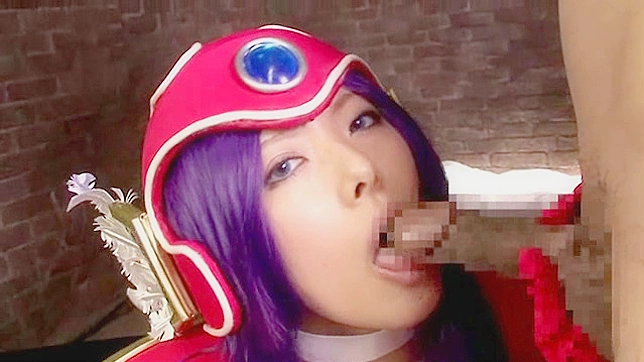 Video de Armadura en Bikini Con Kyonyu Cosplay