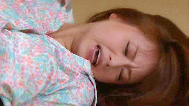 Jefe Folla A Esposa Joven Brutalmente Haciéndola Gritar Como Bestia