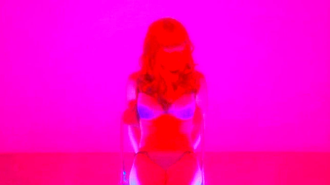 Detective Privada Cachonda Espiando Con Grandes tetas En Vídeo Sexi
