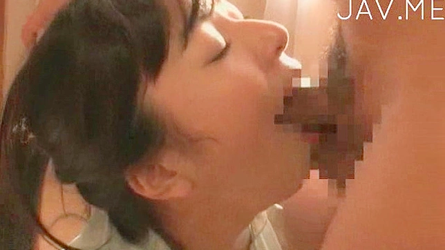 Pretty  gets cheeks spread