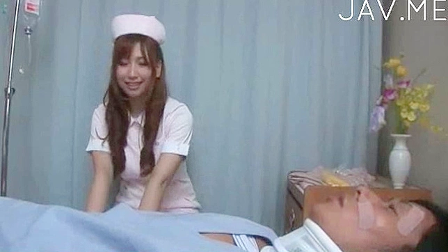 Cute chick sucks huge dick