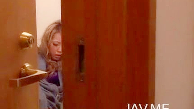 Gata Pequeña Adora El Sexo Anal Profundo