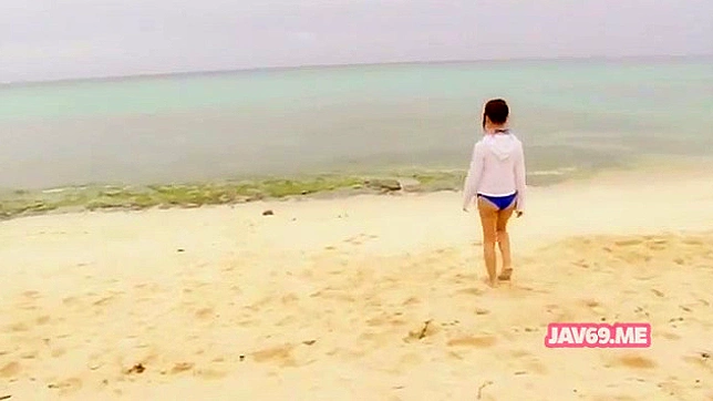 Teasing and cute japanese solo babe is posing her sexy body