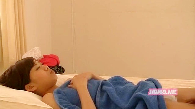Video de Joven Asiática Seductora follando
