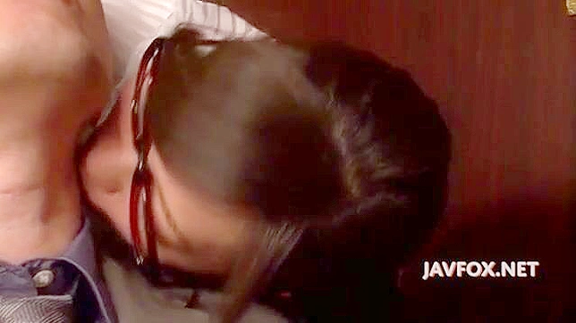 Video Porno de Joven Asiática Seductora follando