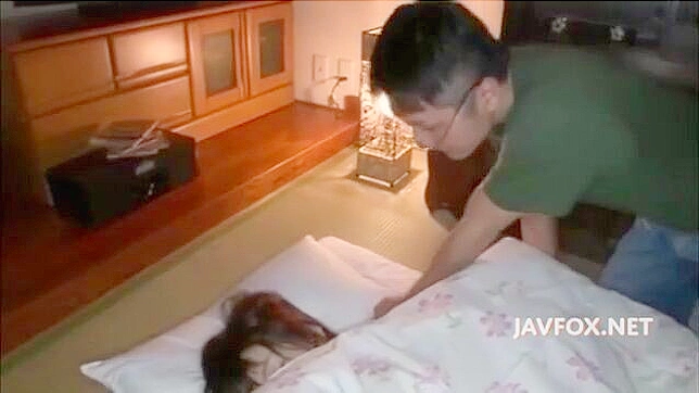 Video de Jovencita Asiática Adorably follando