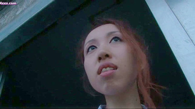 Pretty asian teenie gives blowjob Video 2