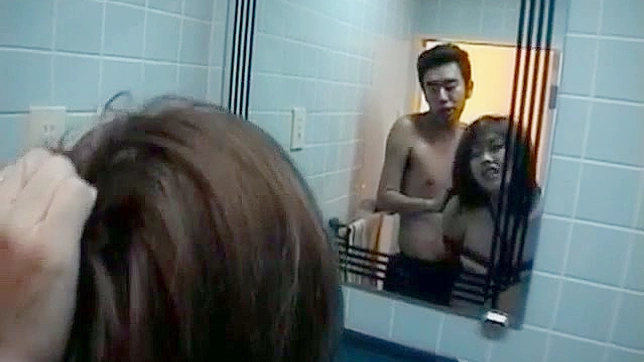 Mina Yamada Con Grandes Tetas Atada Recibe Vibradores y Cazos en Coño Peludo Vídeo 2