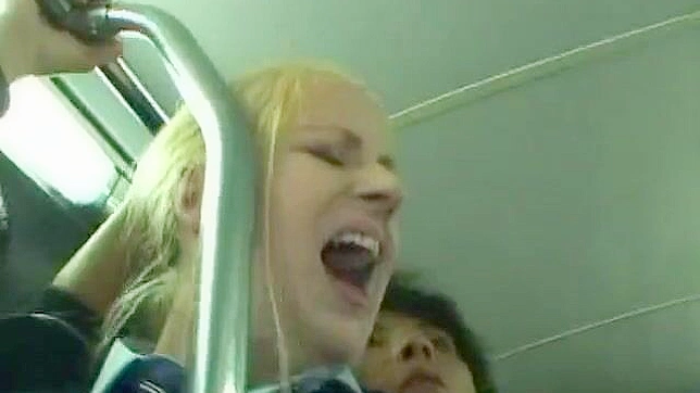 JAV Schoolgirl Naughty Encounter