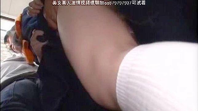Nippon Teen Plea Ignored by Indifferent Bystanders as She Fights off Subway Pervert