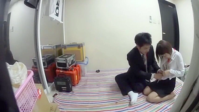 Caught in the Act! Asian Workers' Steamy Coffeebreak Sex
